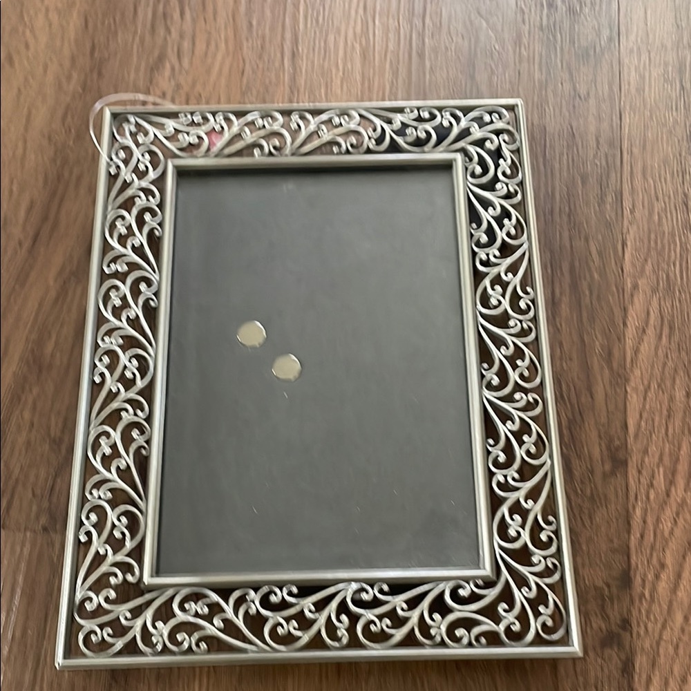 Williamstown Home Iron Photo Frame Size 6” wide & 8” high